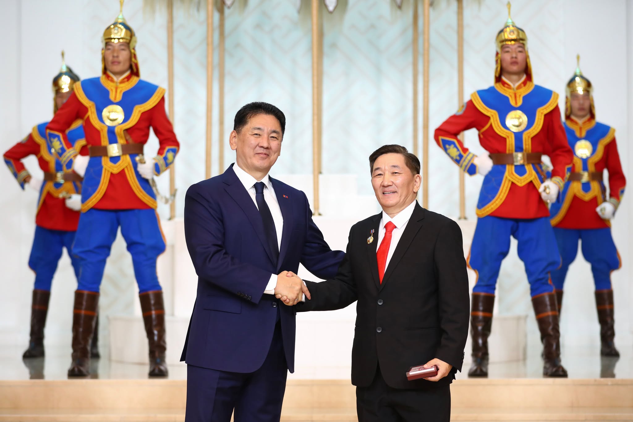 🔴Кино урлаг үүсэж хөгжсөний 90 жилийн ойг тохиолдуулан төрийн дээд цол олголоо