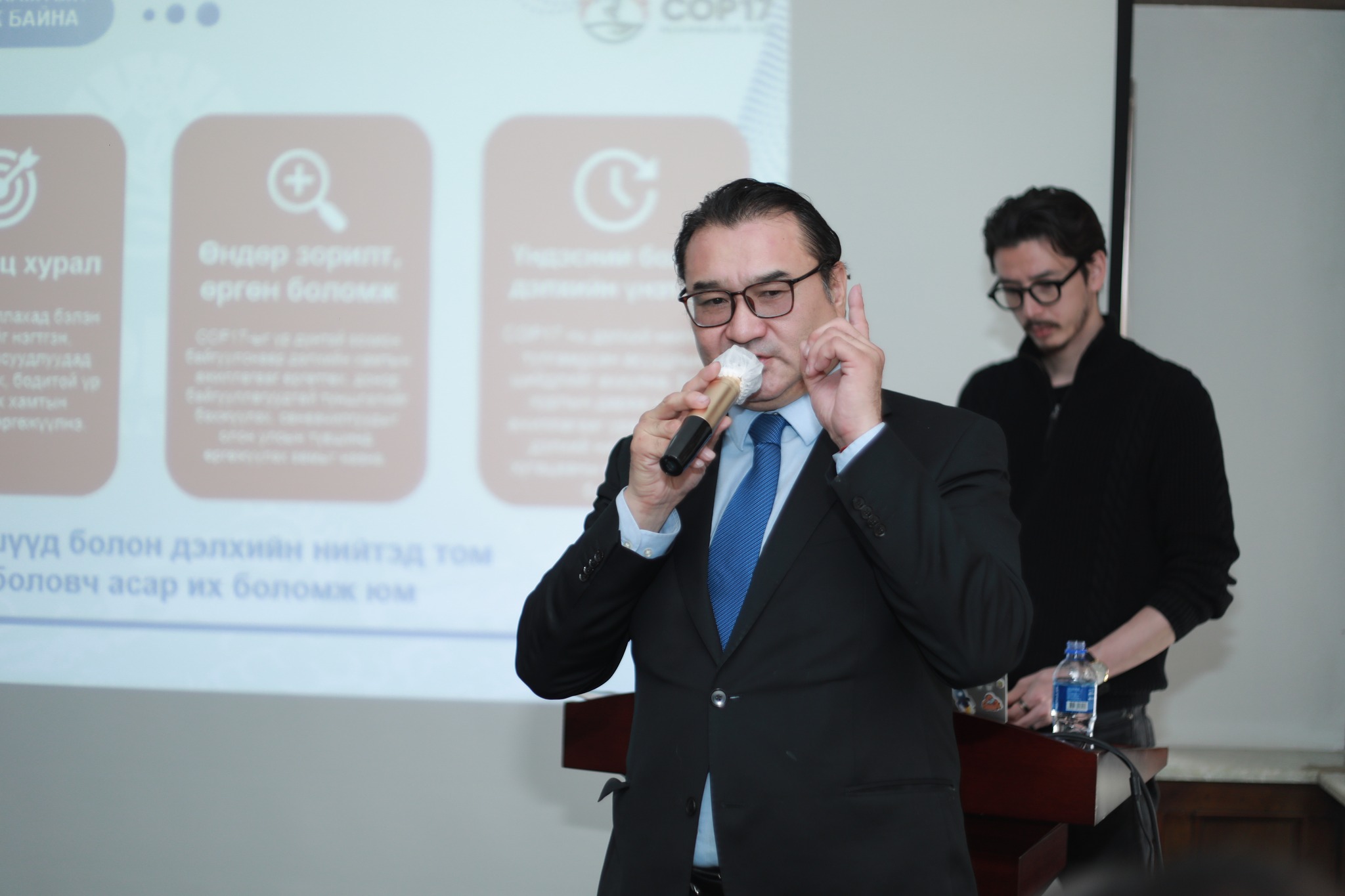 Сэтгүүлчдийг байгаль орчны чиглэлээр мэргэшүүлэх сургалт эхэллээ