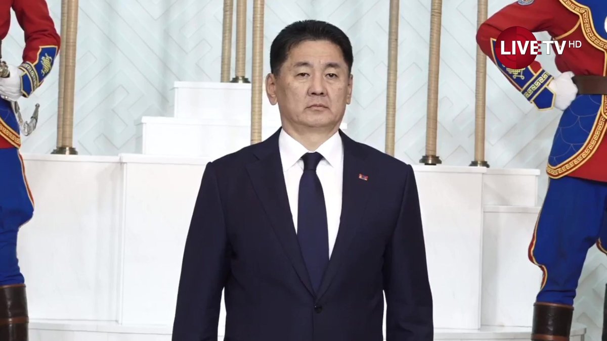 🔴Кино урлаг үүсэж хөгжсөний 90 жилийн ойг тохиолдуулан Монгол Улсын Ерөнхийлөгч У.Хүрэлсүх төрийн дээд цол, одон, медаль гардуулж байна