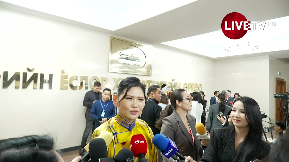 🔴LIVE: Жүжигчин Л.Жижжалам Хөдөлмөрийн хүндэт медаль хүртлээ