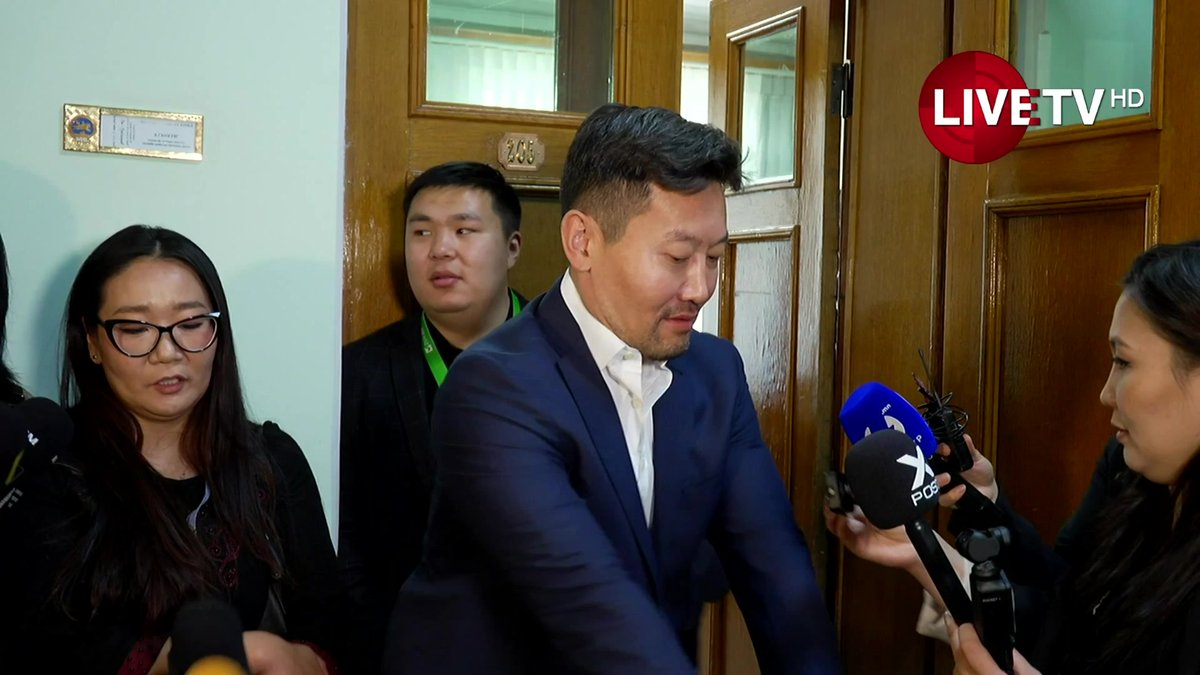 🔴Х.Ганхуяг: Багш нарын цалинг 3.5 сая төгрөг болгох ямар ч боломжгүй. Мөнгө хэвлэлтэй нь биш