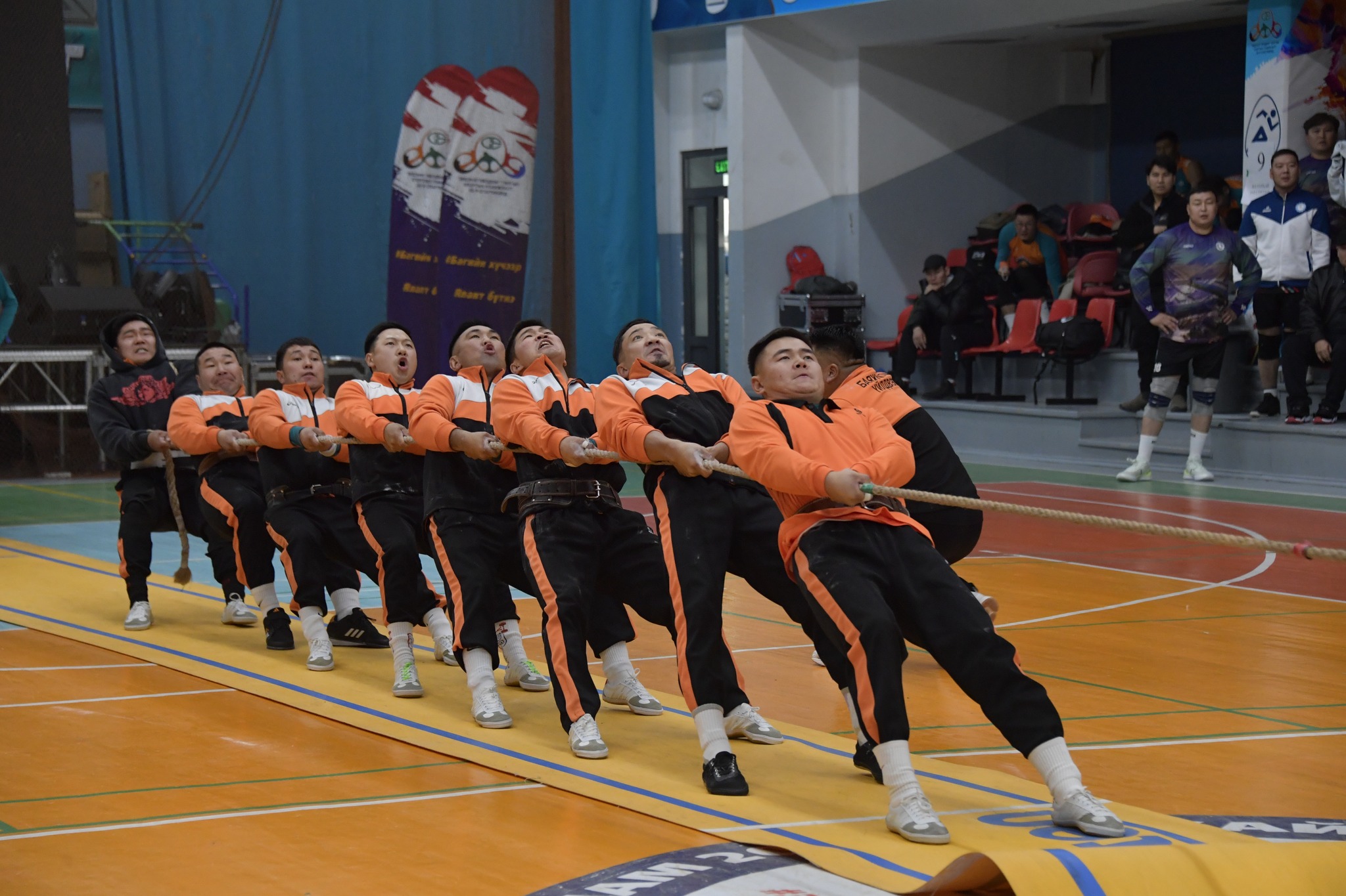 Эрдэнэт үйлдвэрийн 45 дугаар спартакиадын зарим төрлийн шагнал гардуулах ёслол болов