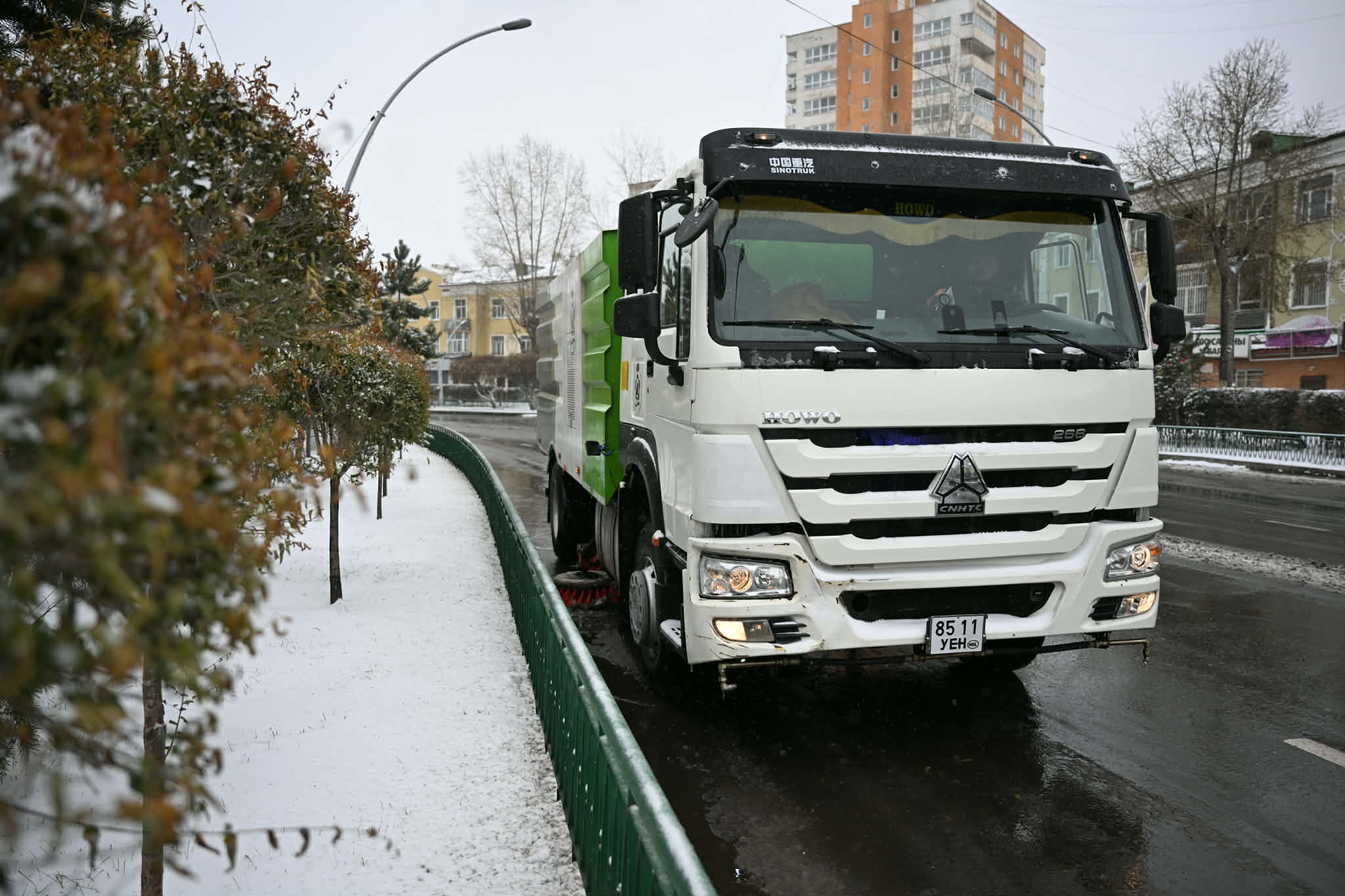Цас цэвэрлэгээний техникүүд шинэчлэгдэж, цасыг хурдан, хялбараар цэвэрлэж байна