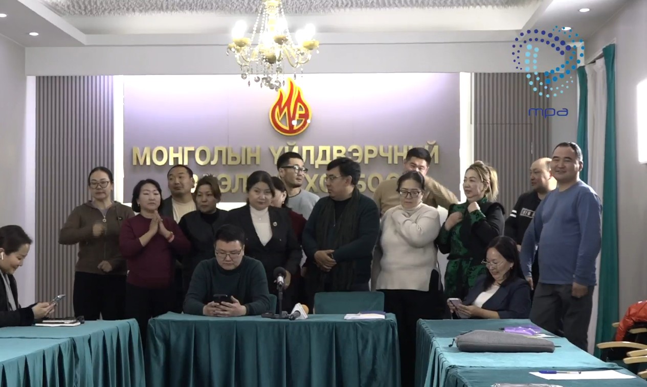 🔴 Эрүүл мэндийн салбарын ажилчдын ажил хаялт нэг хоногоор хойшилжээ