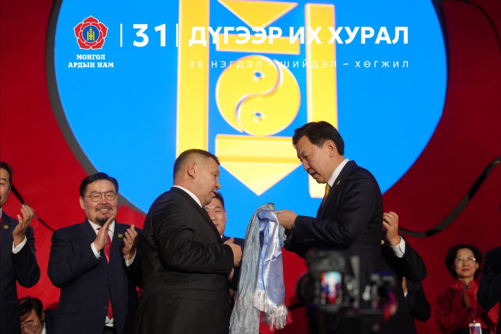 🔴 Монгол Ардын намын даргаар Н.Учрал сонгогдлоо