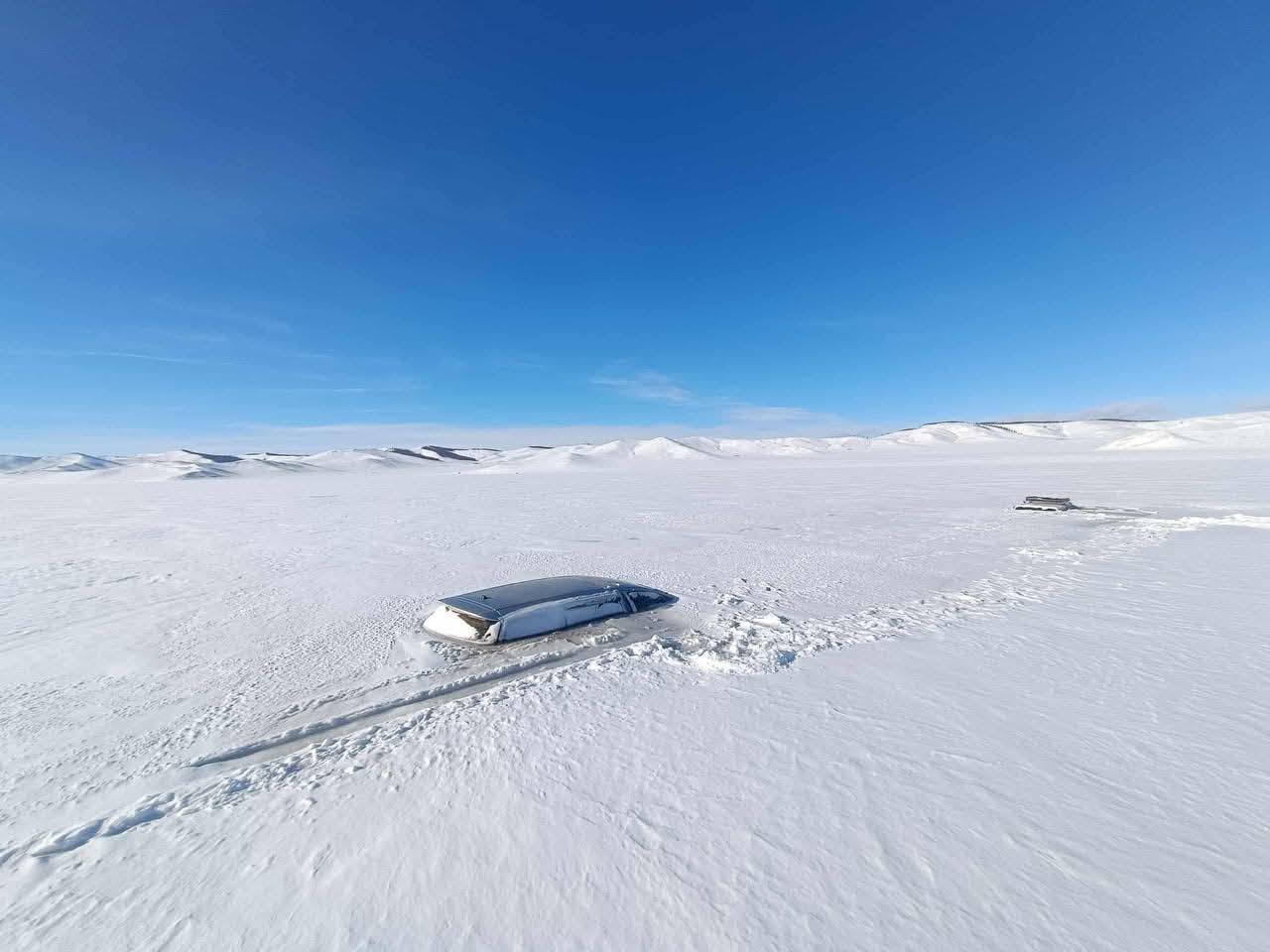 Гол, нуурын мөсөн дээгүүр зорчиж, эрүүл мэнд, амь насаа эрсдэлд оруулахгүй байхыг онцгойлон анхааруулж байна