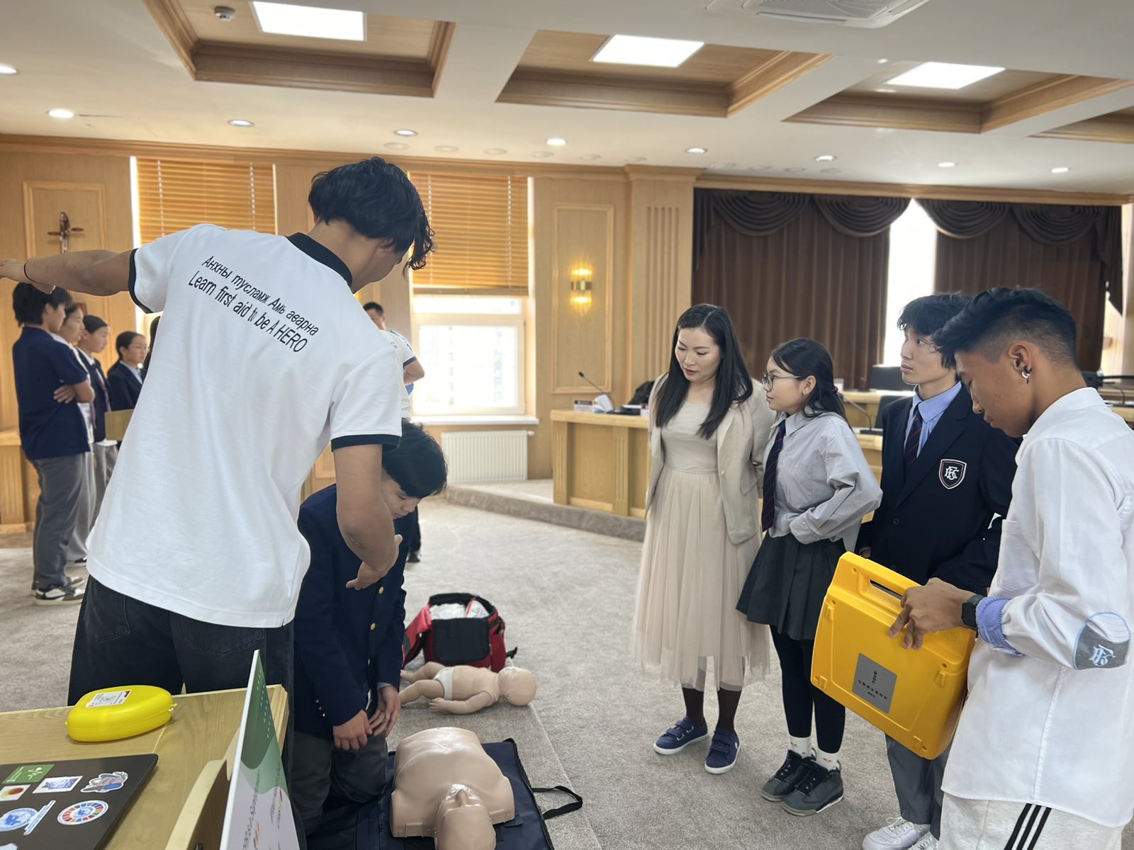 “АНХНЫ ТУСЛАМЖ - АМЬ АВАРНА” САРЫН АЯН ХУД-Т ЭХЭЛЛЭЭ