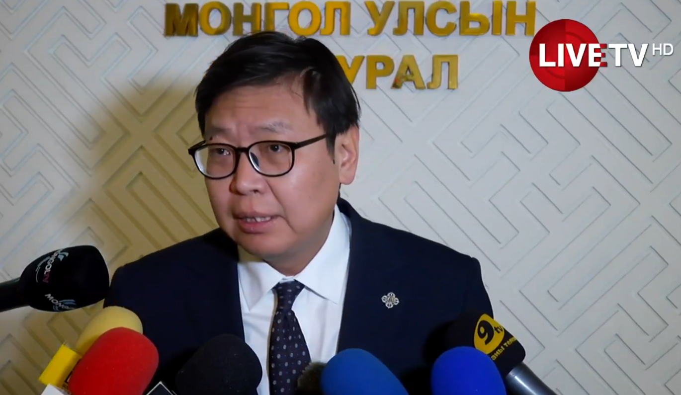 🔴П.Наранбаяр: 1-5 дугаар ангийн сурагчдын хичээлийг ирэх даваа гаргаас цахимд шилжүүлнэ