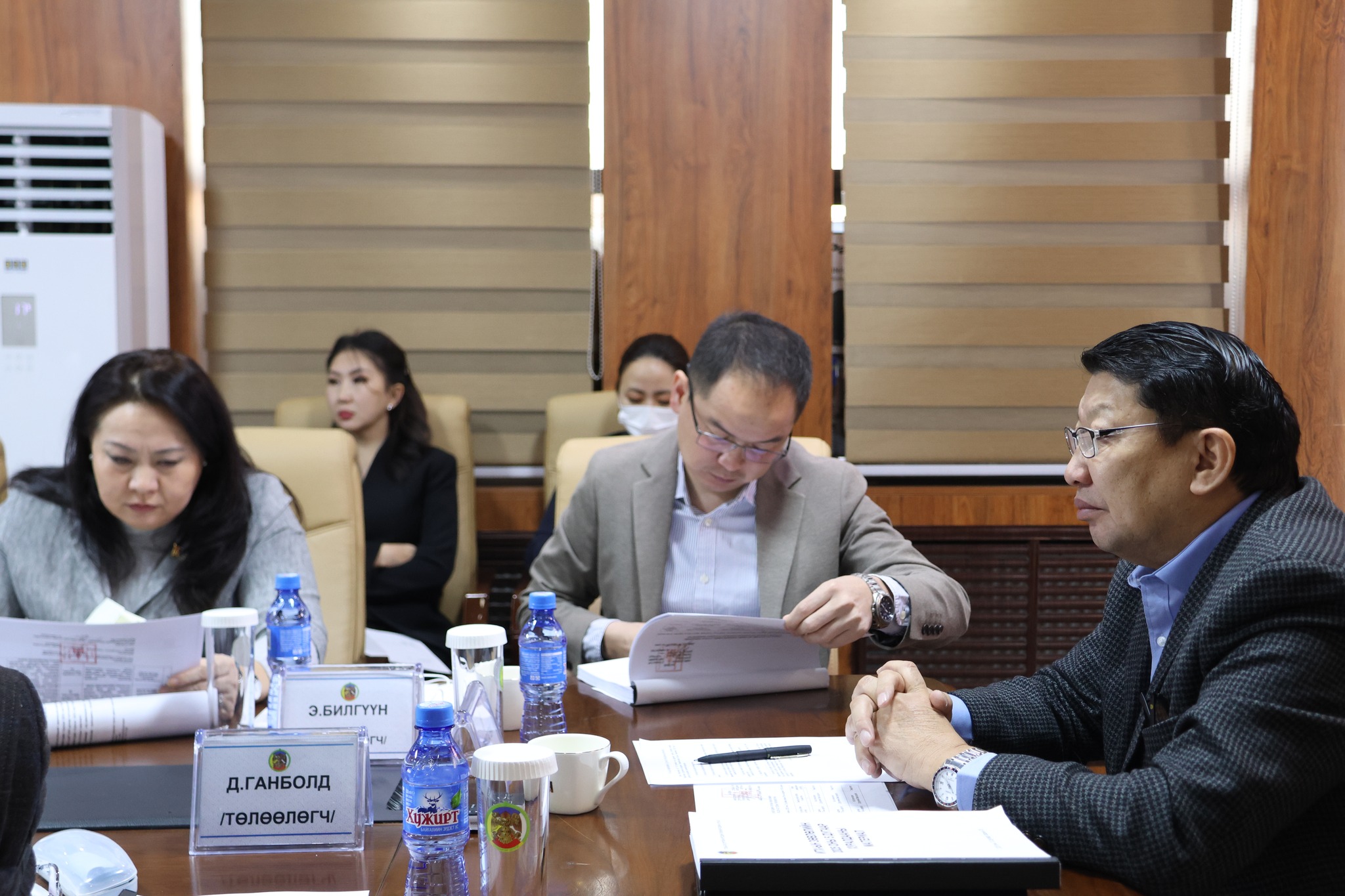 Сүхбаатар дүүргийн ИТХ-ын зөвлөлийн хуралдаан болов