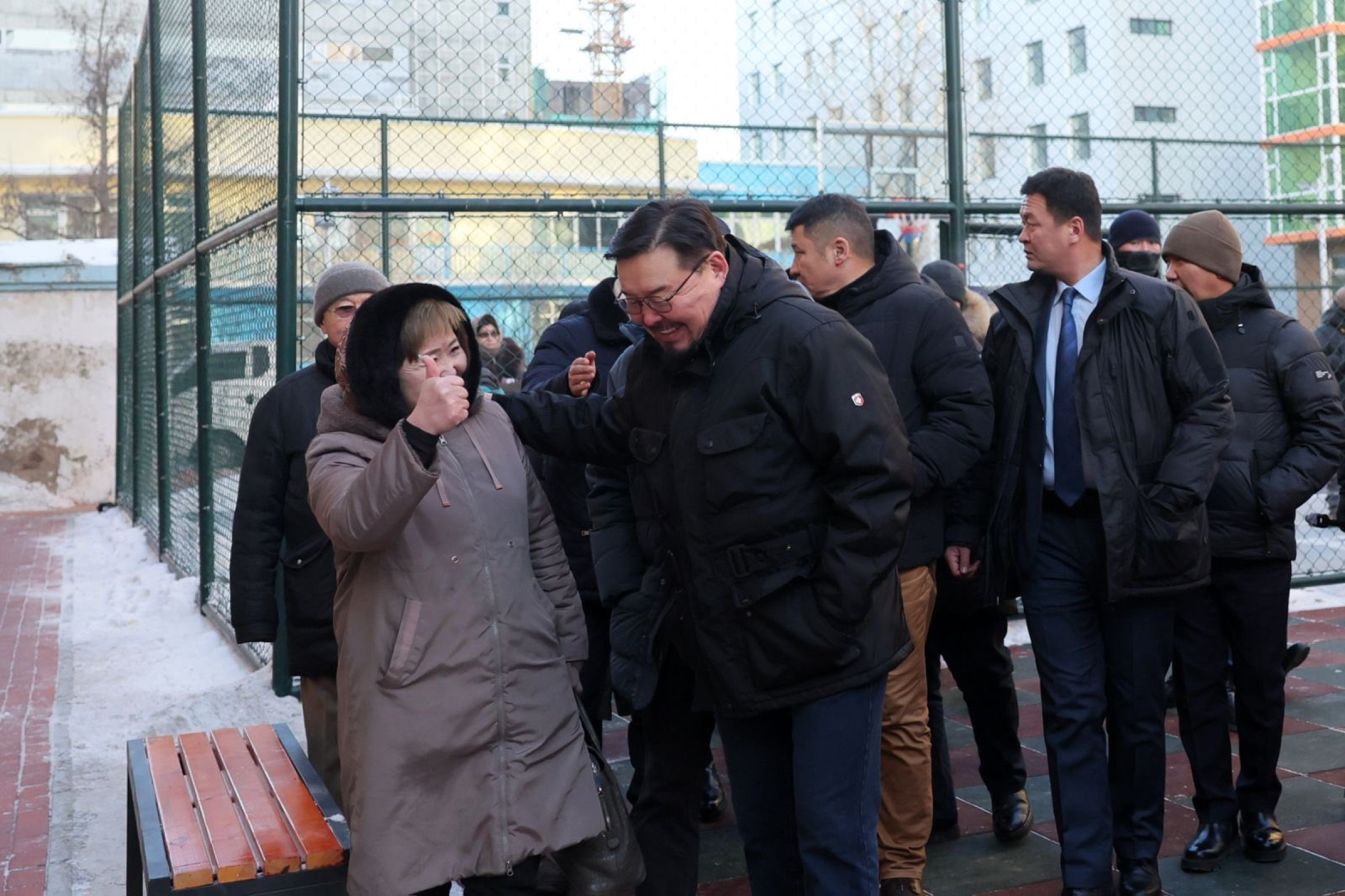 Зуун айлын нийтийн байрыг дахин төлөвлөх төслийн үр дүнд эхний айлууд орон сууцандаа оржээ