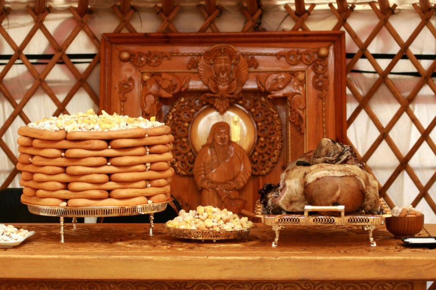 Наадам, цагаан сар амралтын өдөртэй давхацвал дараагийн 7 хоногийн ажлын өдрүүдэд шилжүүлэн амарна