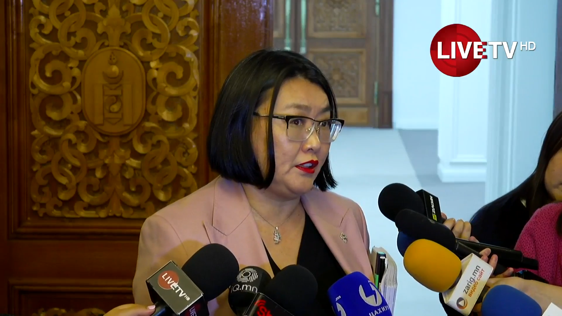 🔴А.Ариунзаяа: Төрийн сан хоосорч, данс улайсан асуудал байхгүй