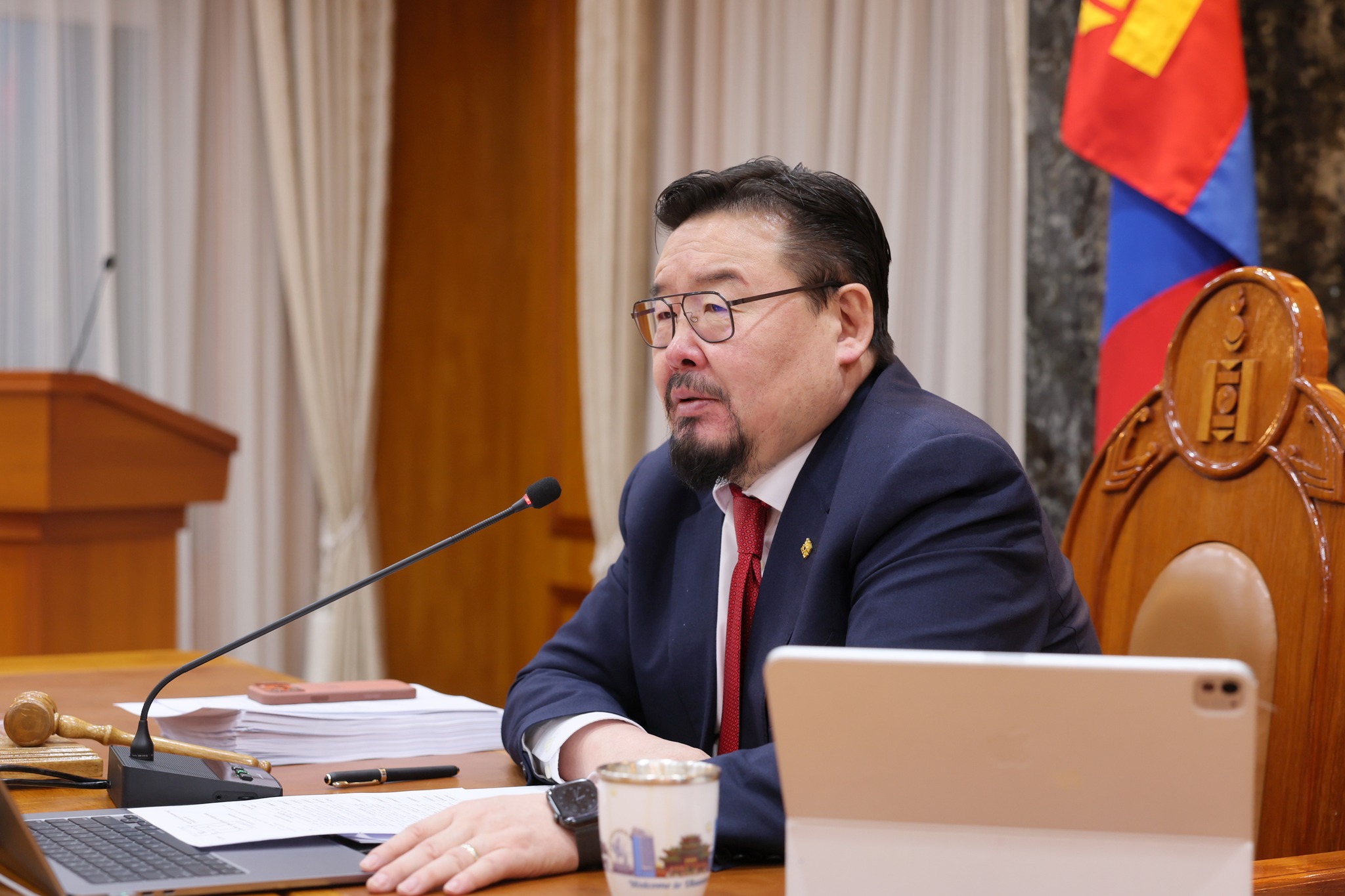 Ерөнхий сайд лицензийн тооллогын хүрээнд улс төрчдийн хамаарлыг тодорхойлох ажлыг шуурхайлахыг санууллаа