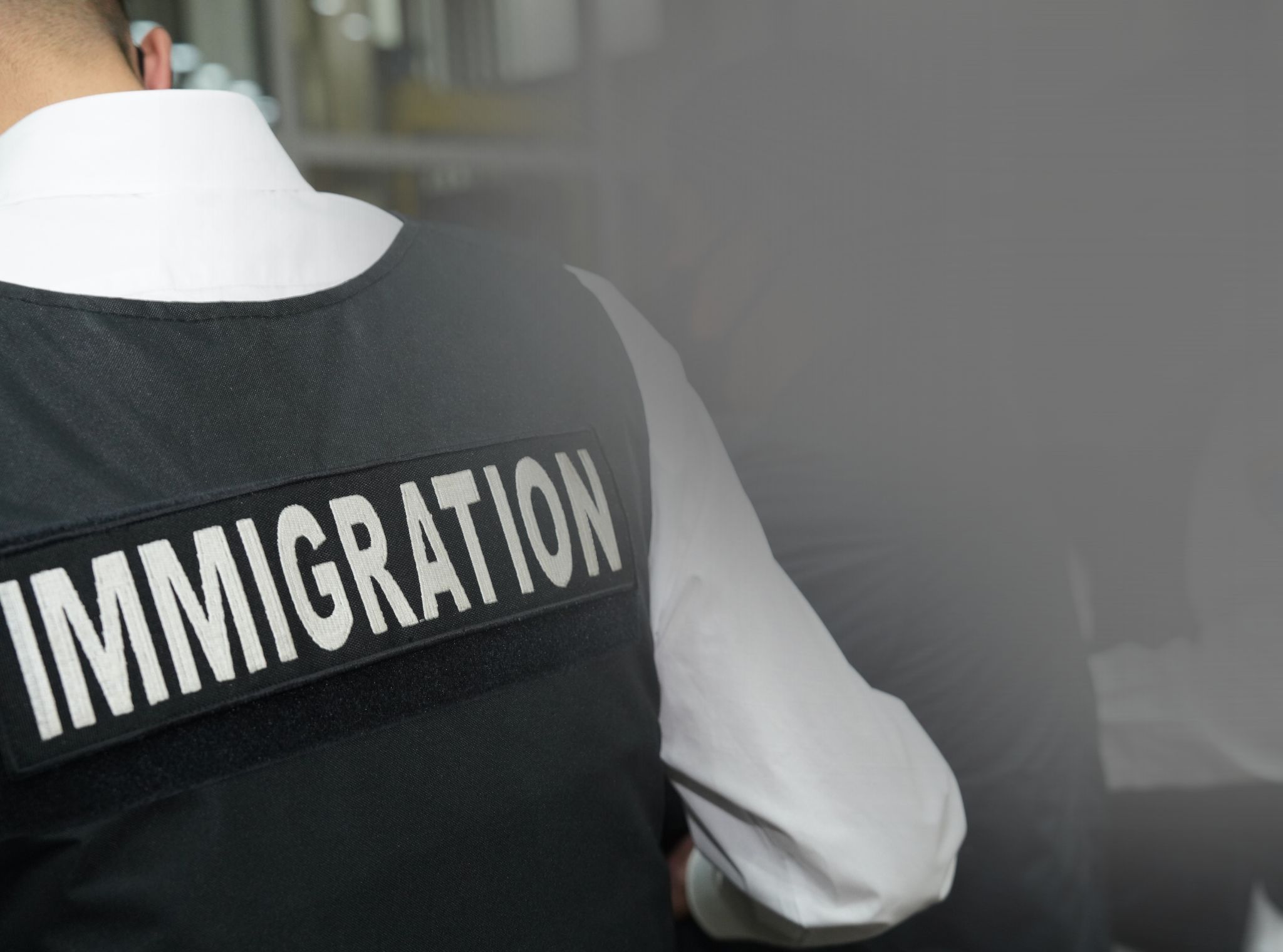 Аяллын виз авч ирээд буцаагүй Гана улсын иргэнийг албадан гаргалаа