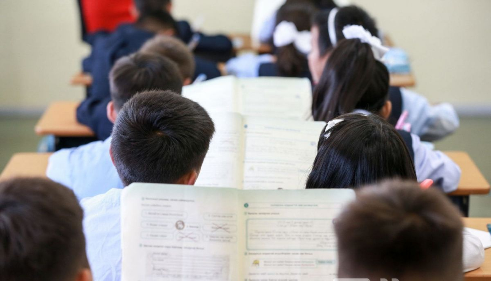 Хичээлийн шинэ жилийг 9 дүгээр сарын 15-наас эхлүүлэх санал гаргалаа