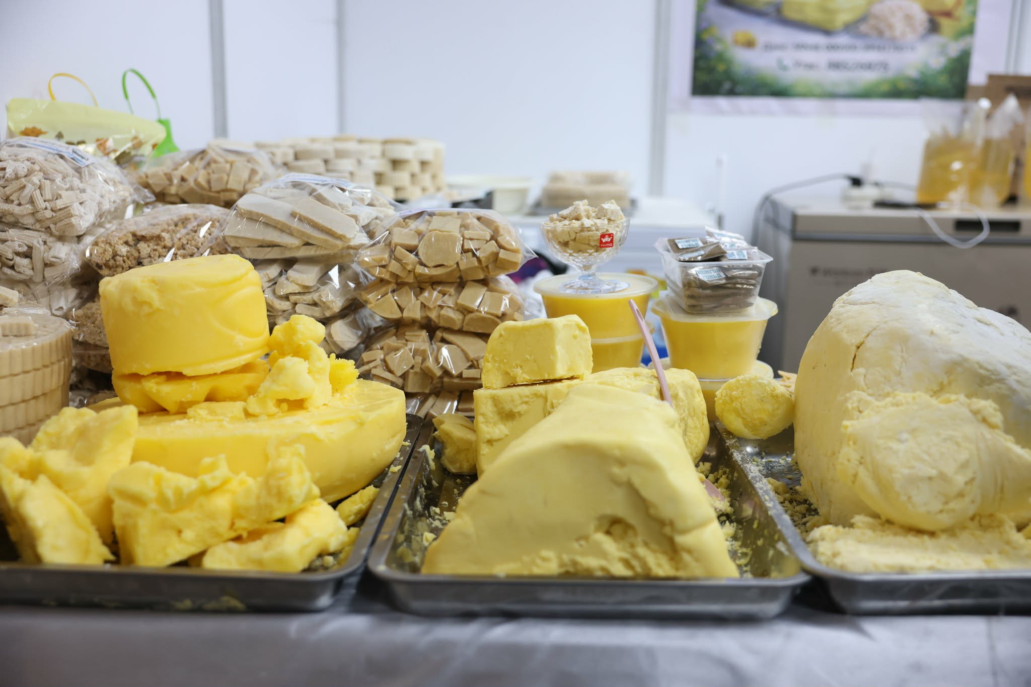 "Мал мах, сүү, цагаан идээ, жимс худалдан борлуулна" гэж хуурамч зар байршуулан 2.7 тэрбум төгрөг залилжээ