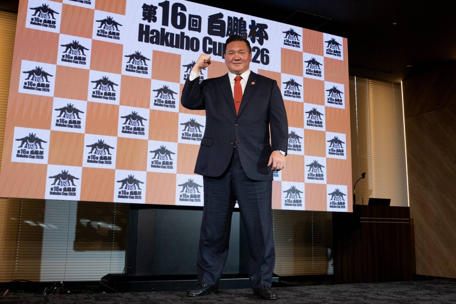 Их аварга Хакүхо сүмо бөхийг 2036 оны олимпын хөтөлбөрт багтаахыг зорьж байна