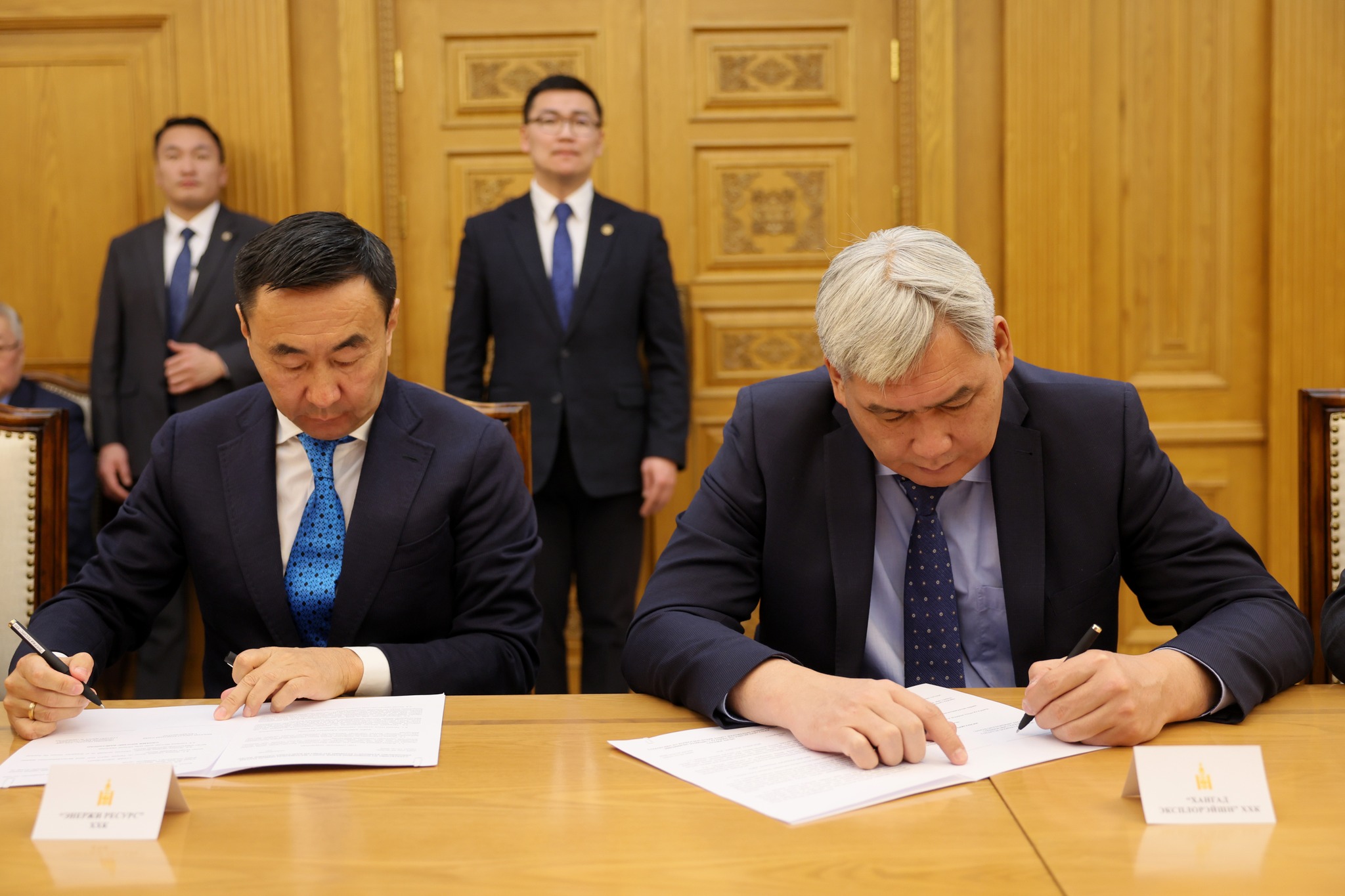 Г.Батцэнгэл: Салбар тойрсон популизмд нэг цэг тавьчих боломж хэмээн итгэж байгаа