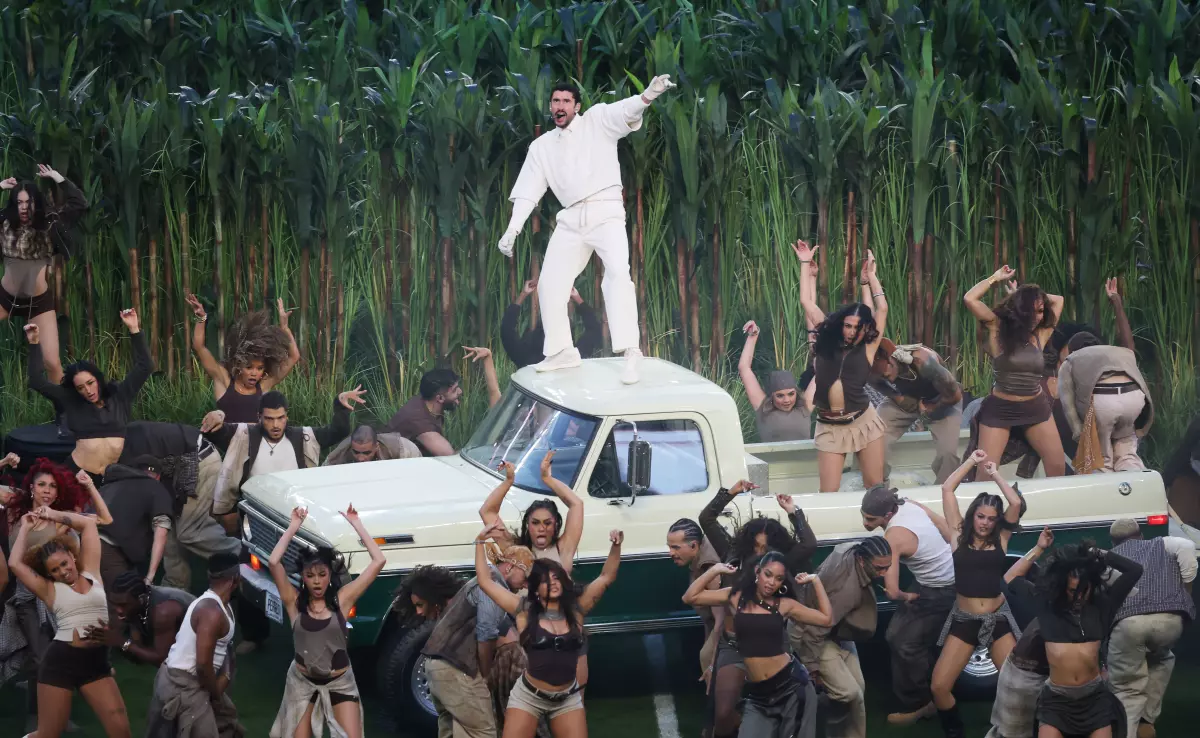 Bad Bunny-ийн Super Bowl-ын үзүүлбэр түүхэн дэх хамгийн их үзэлттэй шоу боллоо