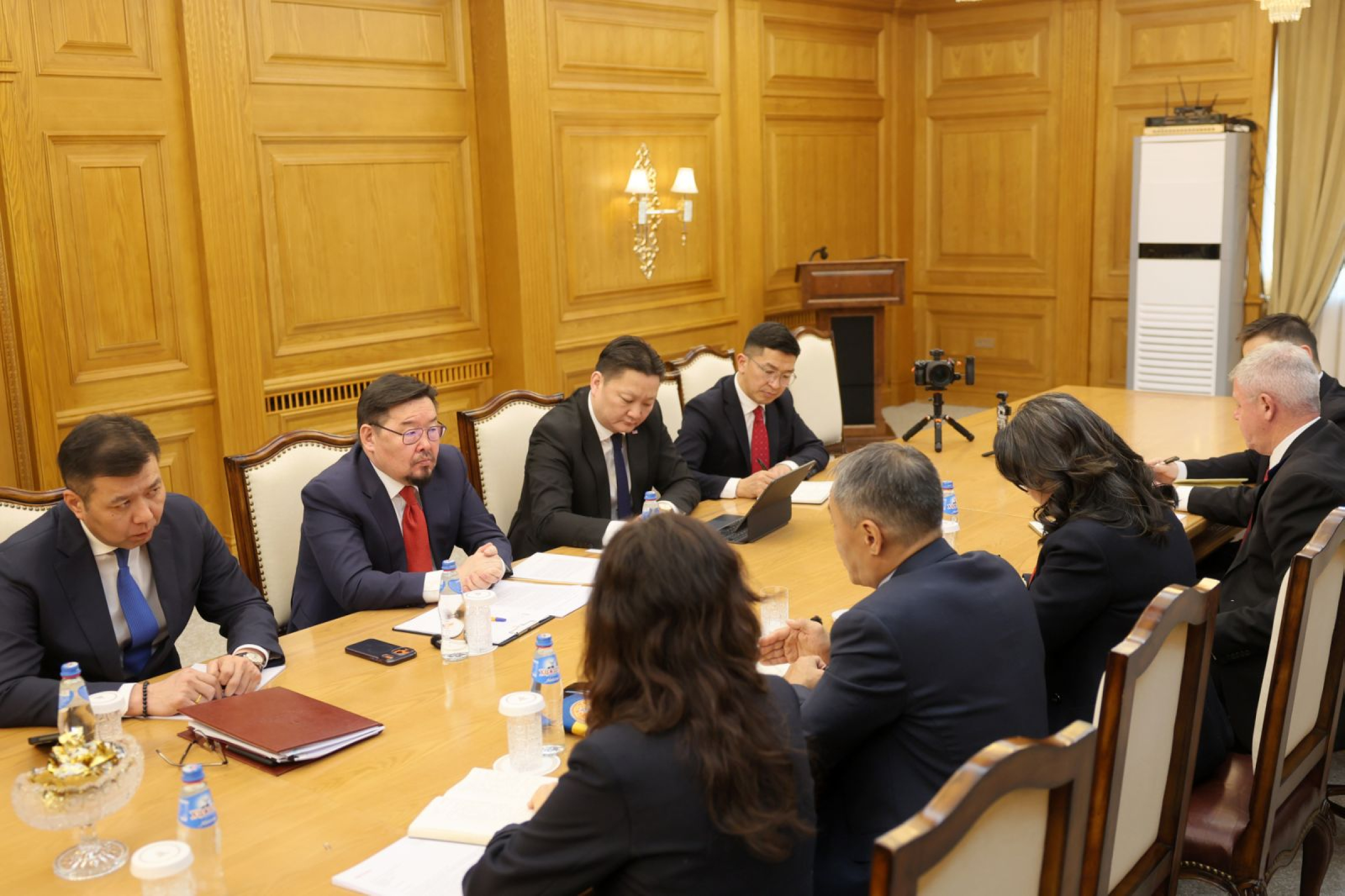 Оюу толгой төслийн Монгол Улсад ногдох өгөөжийг нэмэгдүүлэхээр санал нэгджээ