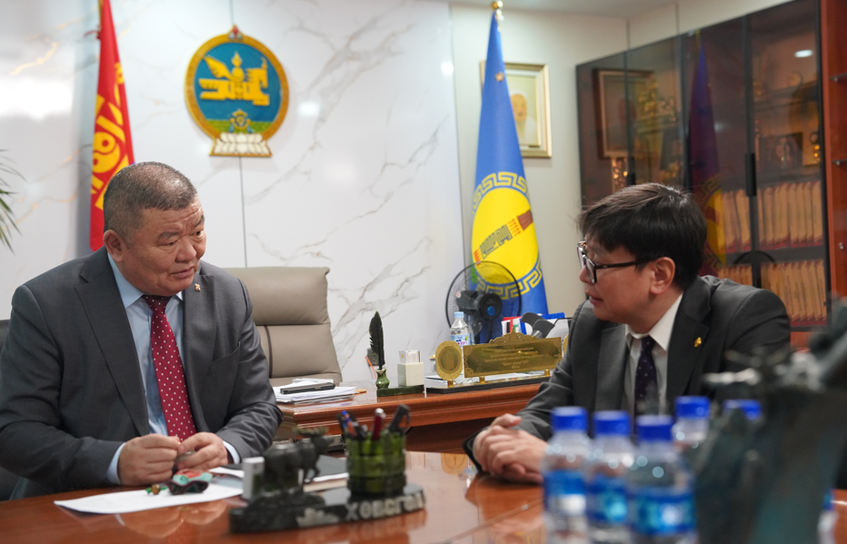 Хөвсгөлийн сургуулиудын асуудлыг АХБ-ны хөнгөлөлттэй зээлээр шийдвэрлэнэ