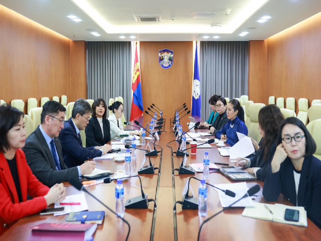 Жендэрийн хариуцлагатай оролцоо: Эрчүүдийн асуудалд бодлогын дэмжлэг хүслээ