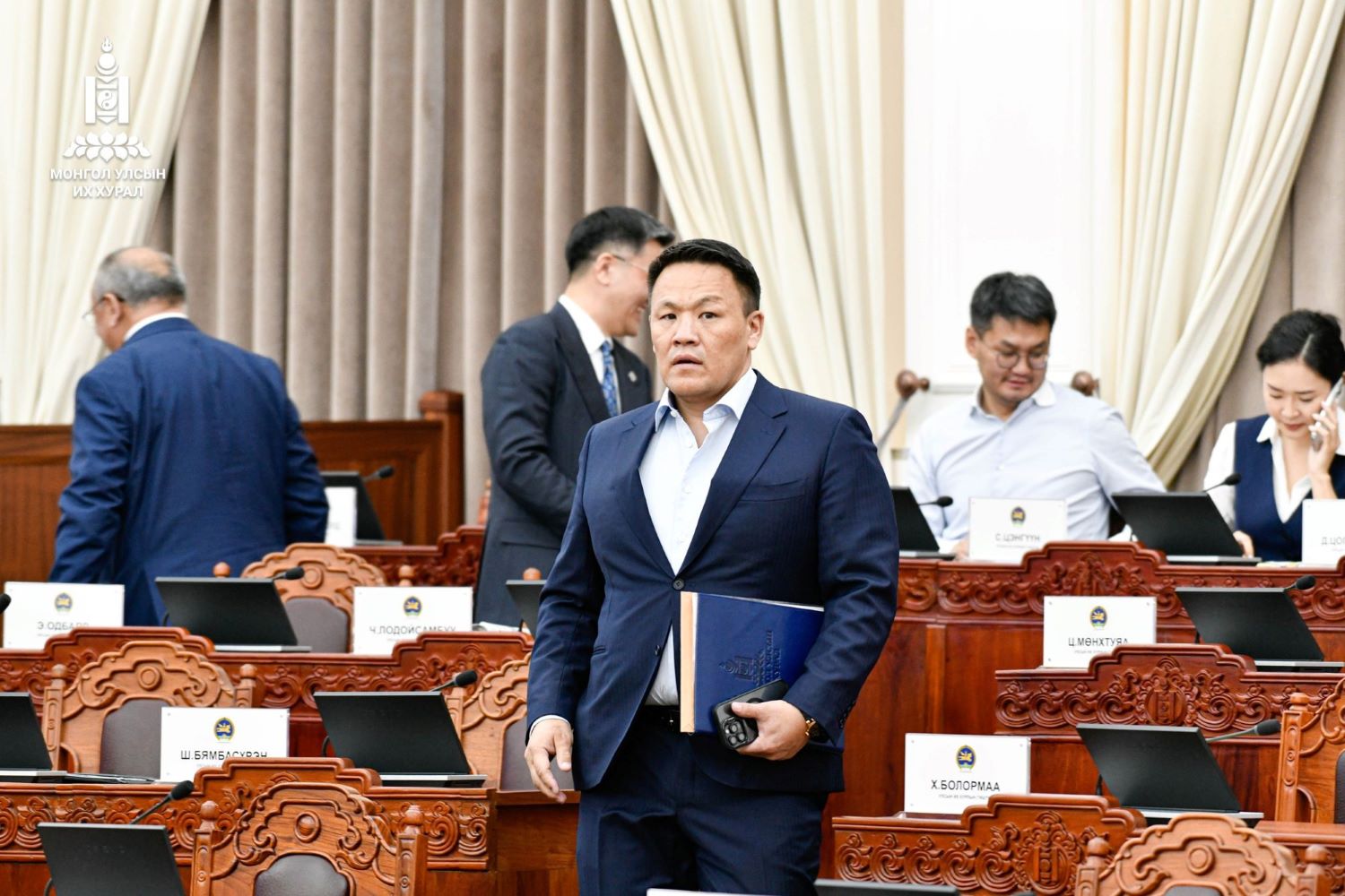 Н.Номтойбаяр: Ерөнхийлөгчийн санаачилсан хууль улс төрийн зөрчил тэмцлийг улам өдөөнө