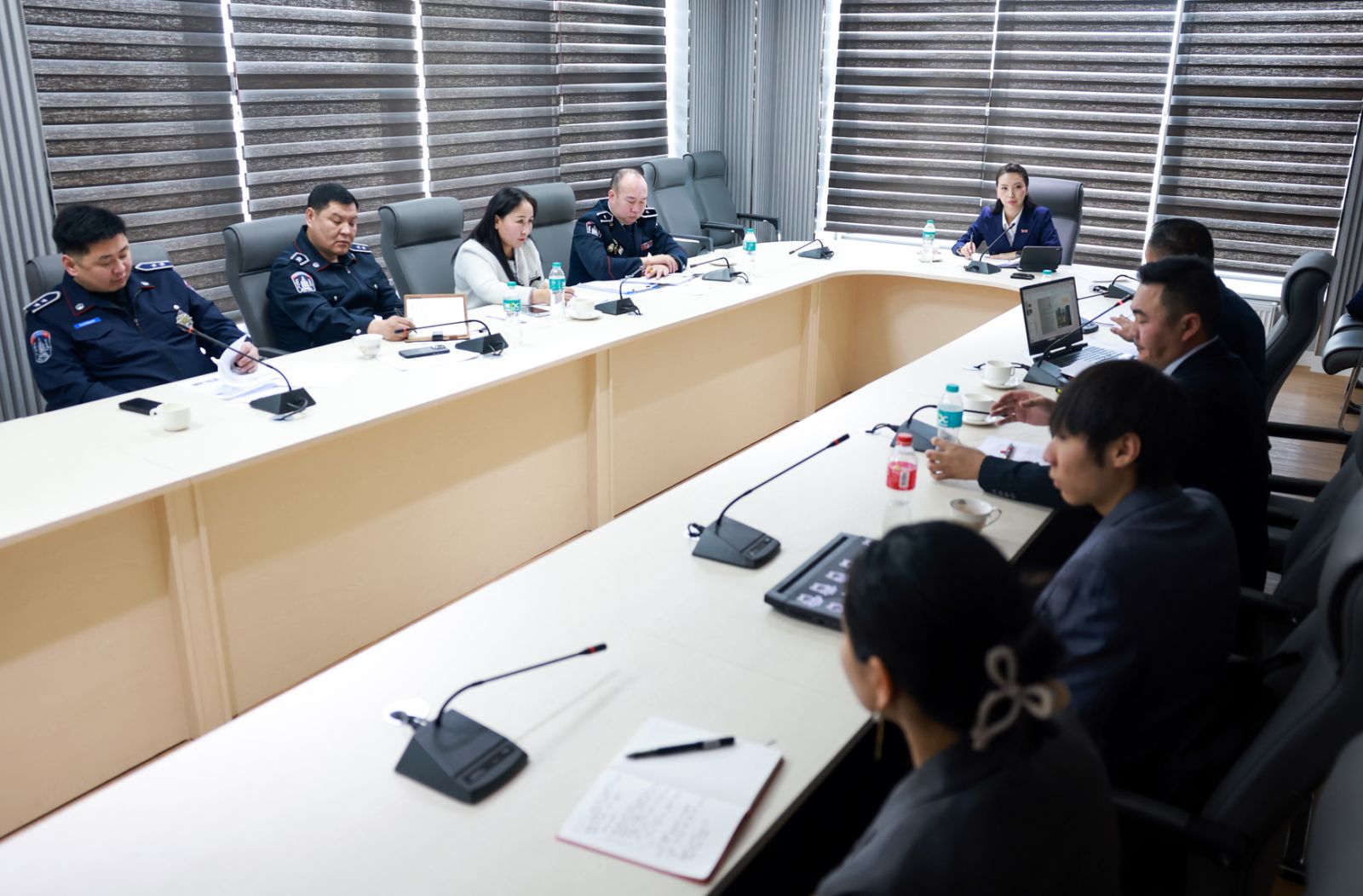 School police хийсэн эцэг эхчүүдэд бүтэн өдрийн цалинтай чөлөө олгох саналыг НИТХ хэлэлцэнэ