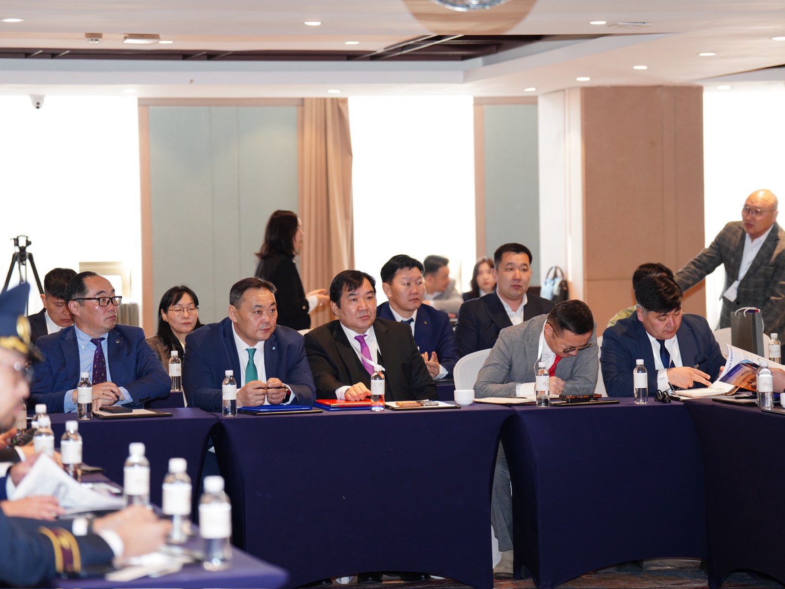 “Хөгжлийн түүчээ жил – Удирдлагын манлайлал” удирдах ажилтны зөвлөгөөн зохион байгуулагдав