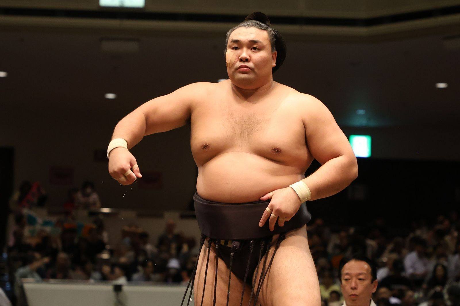 Киришима Б.Лхагвасүрэн Хару башёд түрүүлж Озэки цолоо эргүүлэн авах болзол хангалаа