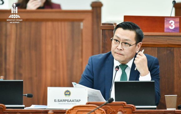 🔴Б.Баярбаатар: МАН-ын дүрэмд намын дарга Ерөнхий сайд байх ёстой гэж заасан