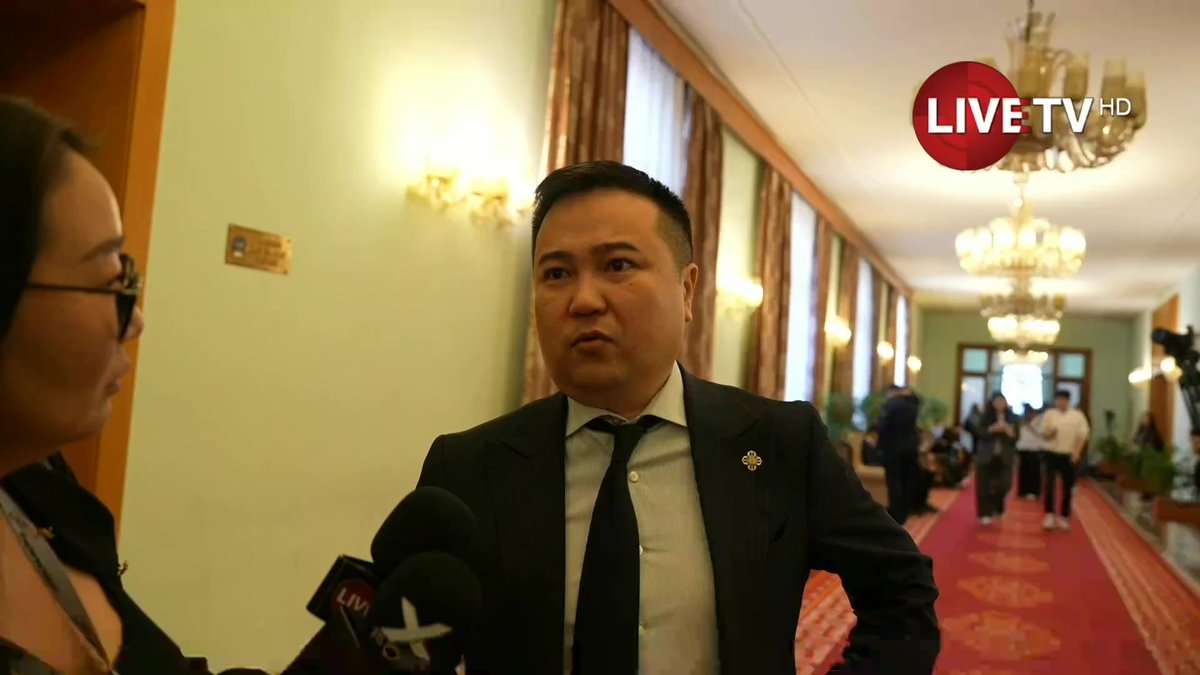 П.Сайнзориг: "Хотын дарга нойл ороод ирьe" гээд л гарсан. Тэгээд яасныг нь мэдсэнгүй