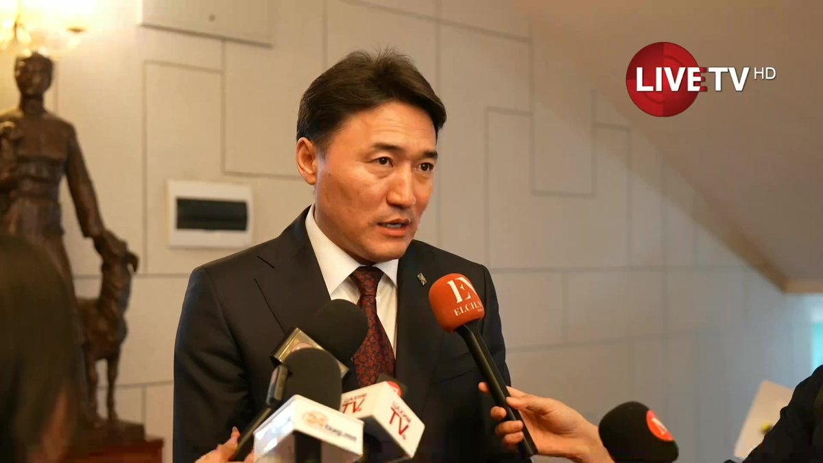 АҮЭБ-ийн сайд Г.Дамдинням: Eрөнхий сайд Н.Учрал дахин итгэл үзүүлсэнд баяртай байна