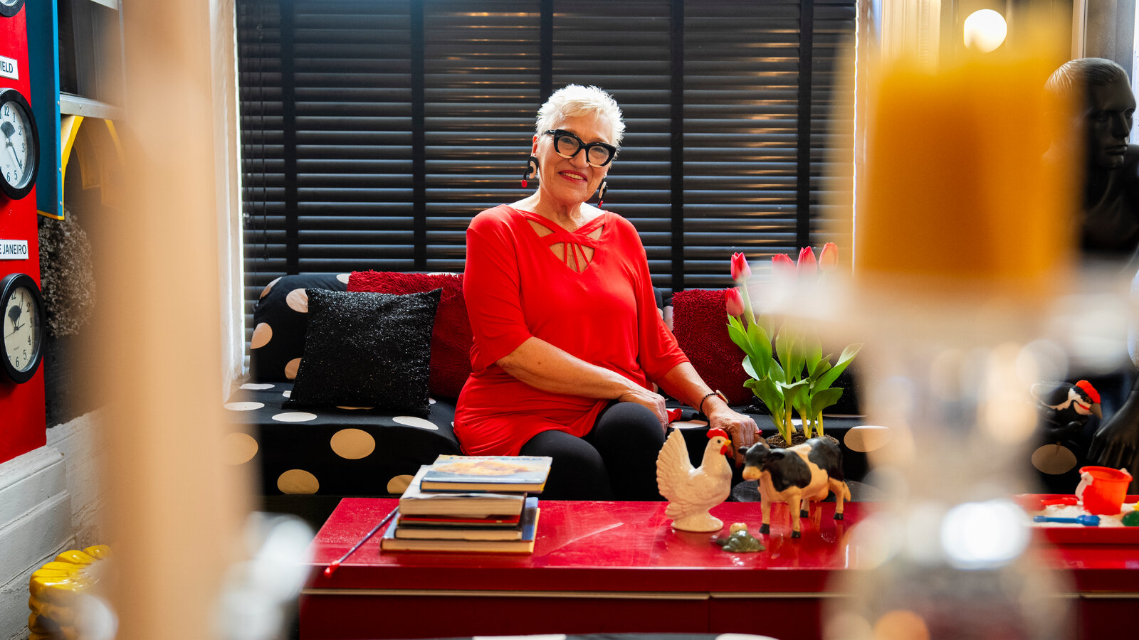 Нью-Йоркийн хамгийн үнэтэй дүүрэгт 977 доллароор амьдарч буй уран бүтээлчийн түүх