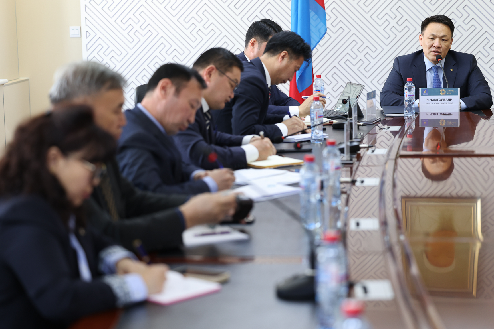 Н.Номтойбаяр: Стандартын хэрэгжилт хангалтгүй, хууль эрх зүйн орчин төгөлдөржөөгүй, хэрэгжилтийн механизм сул байгааг цогцоор нь өөрчилнө