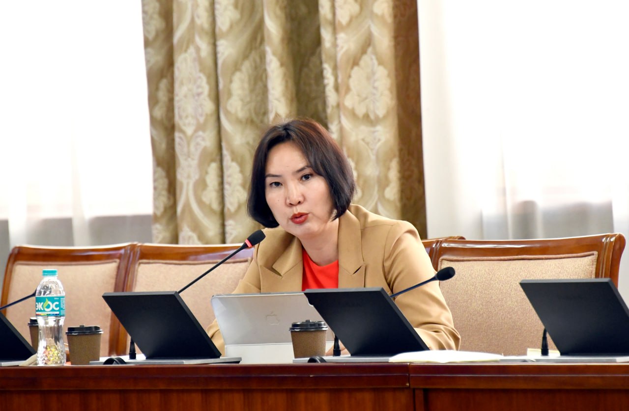 М.Мандхай: Бүх сурагчдын үдийн хоолонд хамруулах асуудалд онцгойлон анхаарч ажиллана