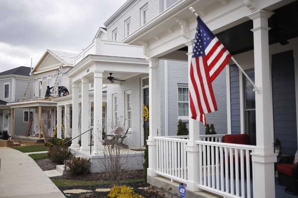 АНУ-д 10 сая орон сууцны хомсдол үүсэж барилгын салбар хүндрэлтэй нүүр тулжээ
