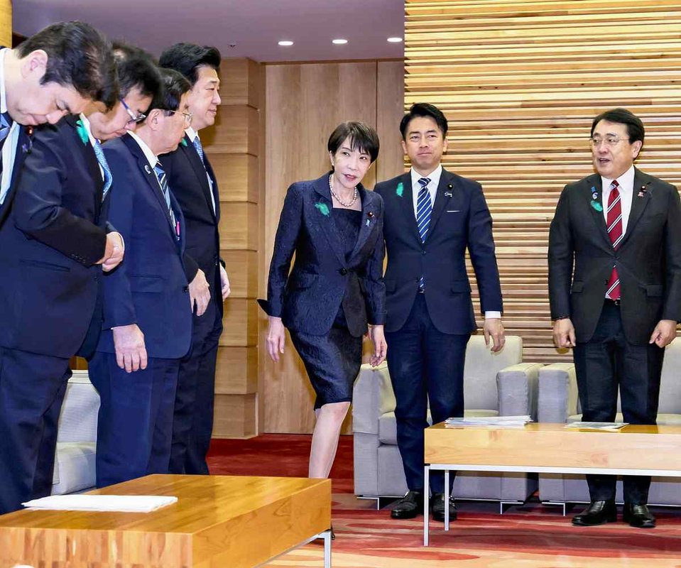 Япон улс зэвсгийн экспортын хоригоо бүрэн цуцалж түүхэн шийдвэр гаргав