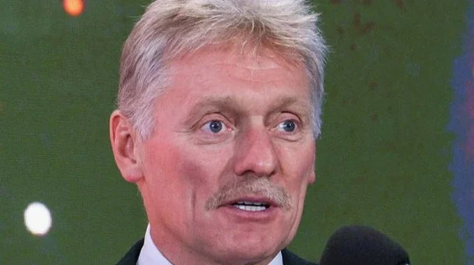 Кремль энхийн гэрээг эцэслэн батлах зорилгоор Зеленскийтэй уулзахад бэлэн гэв