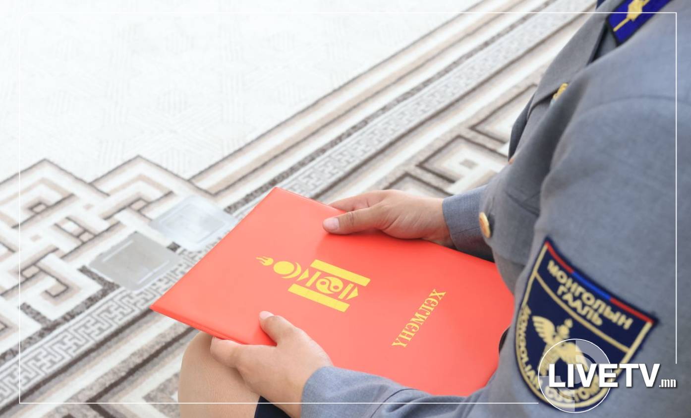 Замын-Үүдийн гаалийн хоёр ажилтан, нэг иргэнийг авлигын хэрэгт шалгаж байна