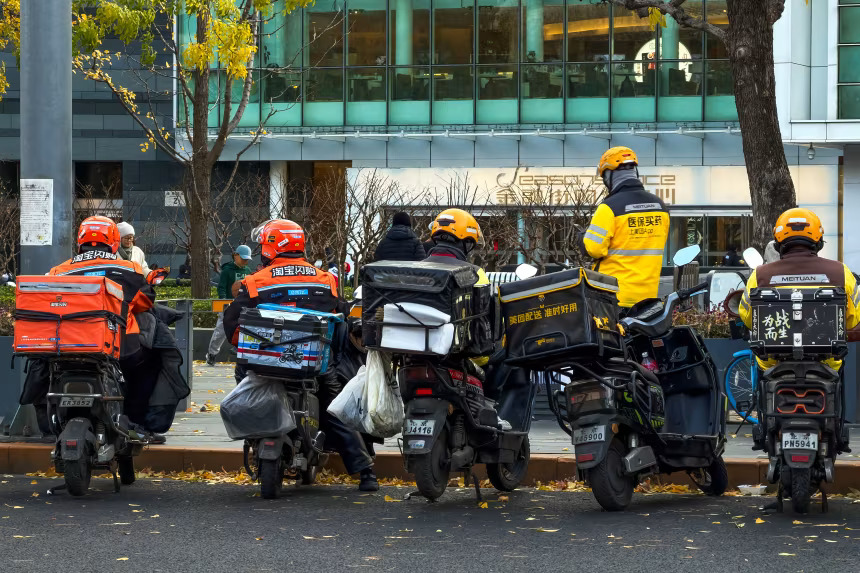 Хятадын технологийн аваргууд хуурамч сүлжээ үүсгэсэн хэргээр өндөр торгууль хүлээв