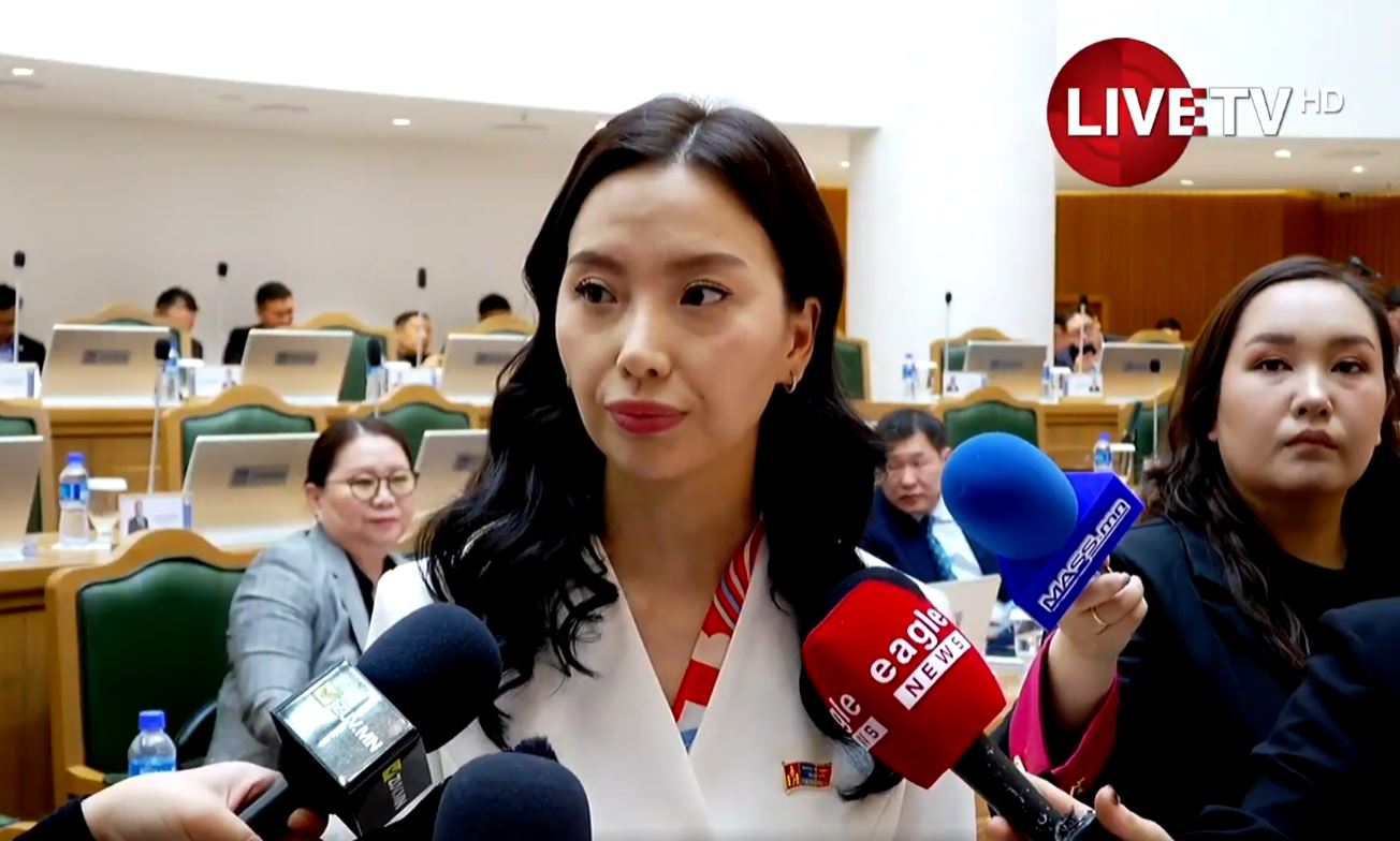 🔴Б.Ану-Үжин: УИХ-ын гишүүд НИТХ-ын төлөөлөгчдийн бүрэн эрхэд халдаж байна