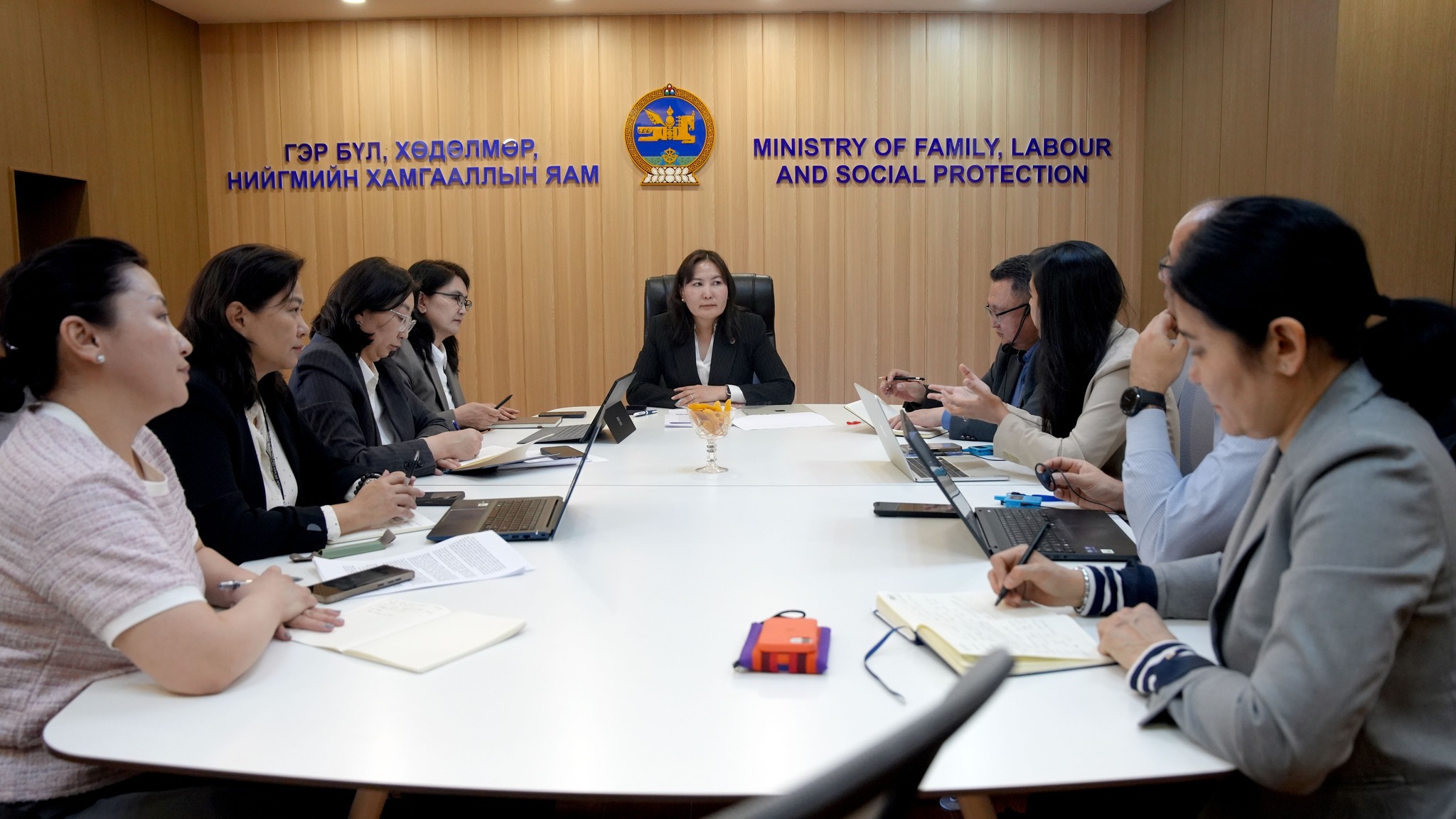 Зорилтот өрхийн амьжиргааг дээшлүүлэх “төгсөлтийн аргачлал” үр дүнгээ өгчээ