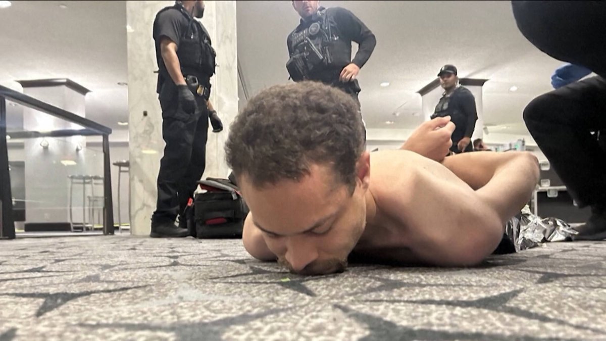 АНУ-ын Ерөнхийлөгчийн амь насанд халдахыг завдсан этгээдийг шүүж эхэллээ