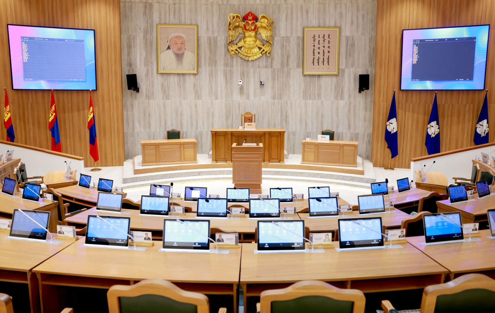 Туулын хурдны замыг хэлэлцэнэ гэсэн ч А.Баяр захирамжаар тусгаагүй байжээ