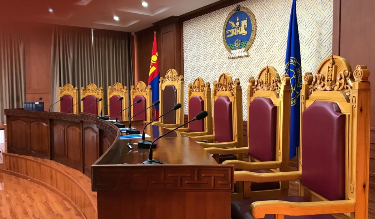 Ерөнхийлөгчийн хугацаа зургаан жил байх үгүйг Цэц баасан гарагт шийднэ
