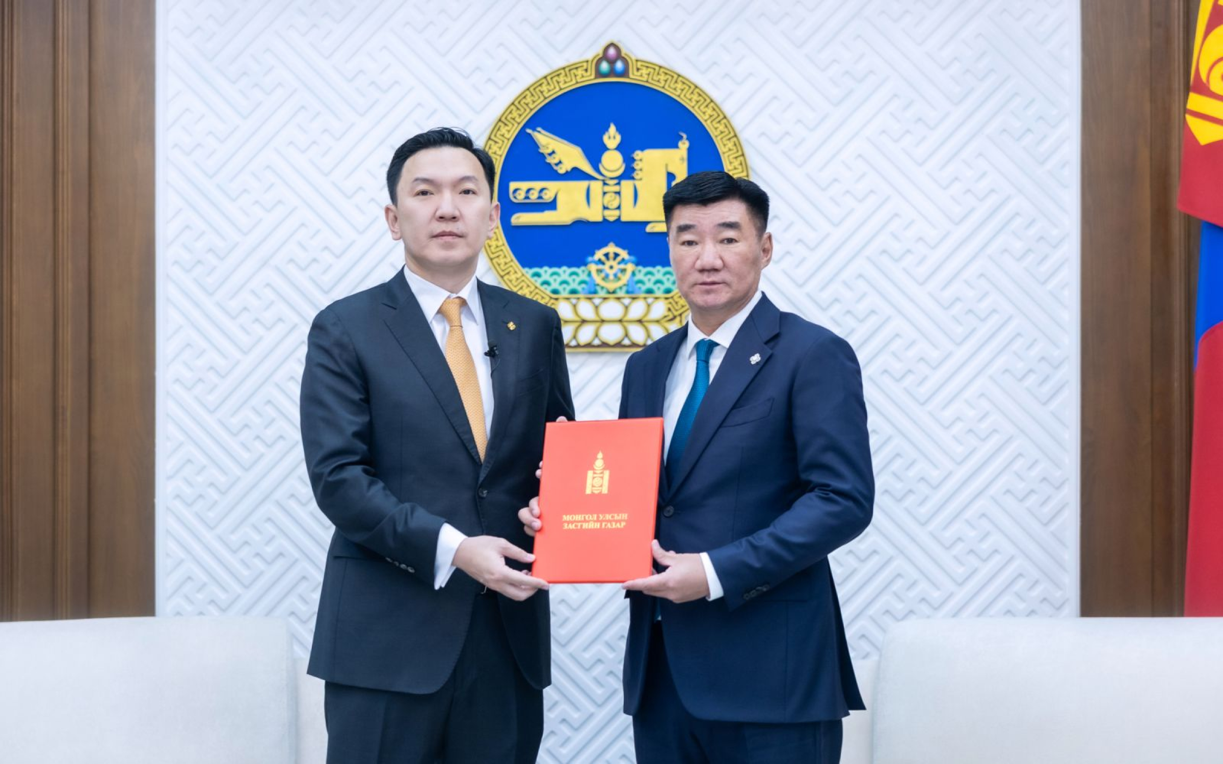 Татварын дарамтаас чөлөөлөх хуулийн төслүүдийг УИХ-д өргөн мэдүүллээ