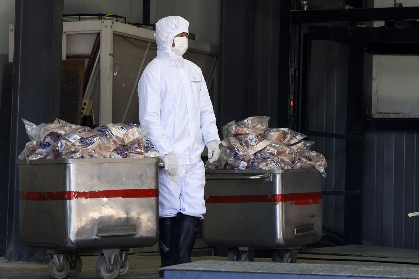 Засгийн газраас мах бэлтгэн нийлүүлдэг ААН-үүдэд үйл ажиллагааны зардлын зөрүүг олгохоос яагаад таталзав?