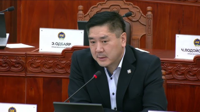 А.Ганбаатар: Хар тамхитай тэмцэх газрыг тусад нь байгуулж л тэмцэхгүй бол Монгол Улс цагаан тахалд нэрвэгдчихлээ