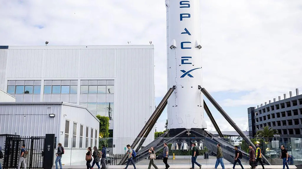 SpaceX компани хөрөнгийн зах зээлд түүхэн дэх хамгийн том IPO хийлээ